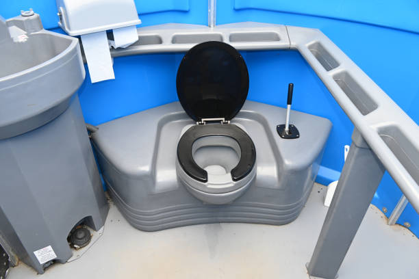 Best Portable restroom trailer rental  in Beaufort, NC